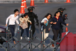 Xả súng ở Thái Lan: Những người sống sót theo dõi sát thủ qua camera an ninh